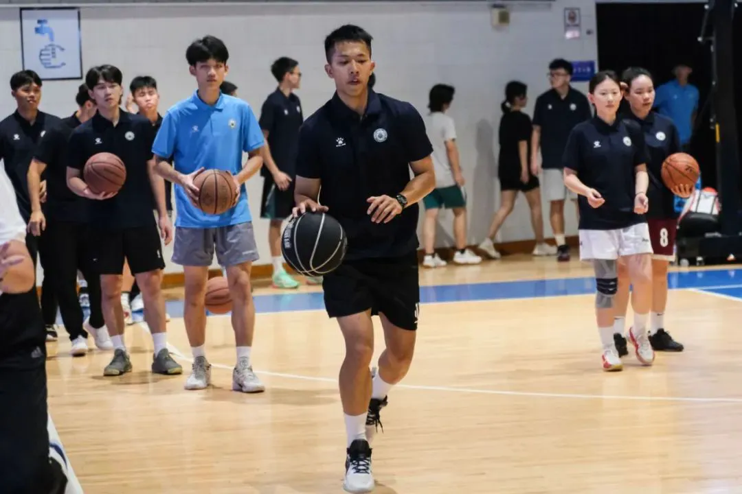 如何在比赛中发现和发展球员潜力_0